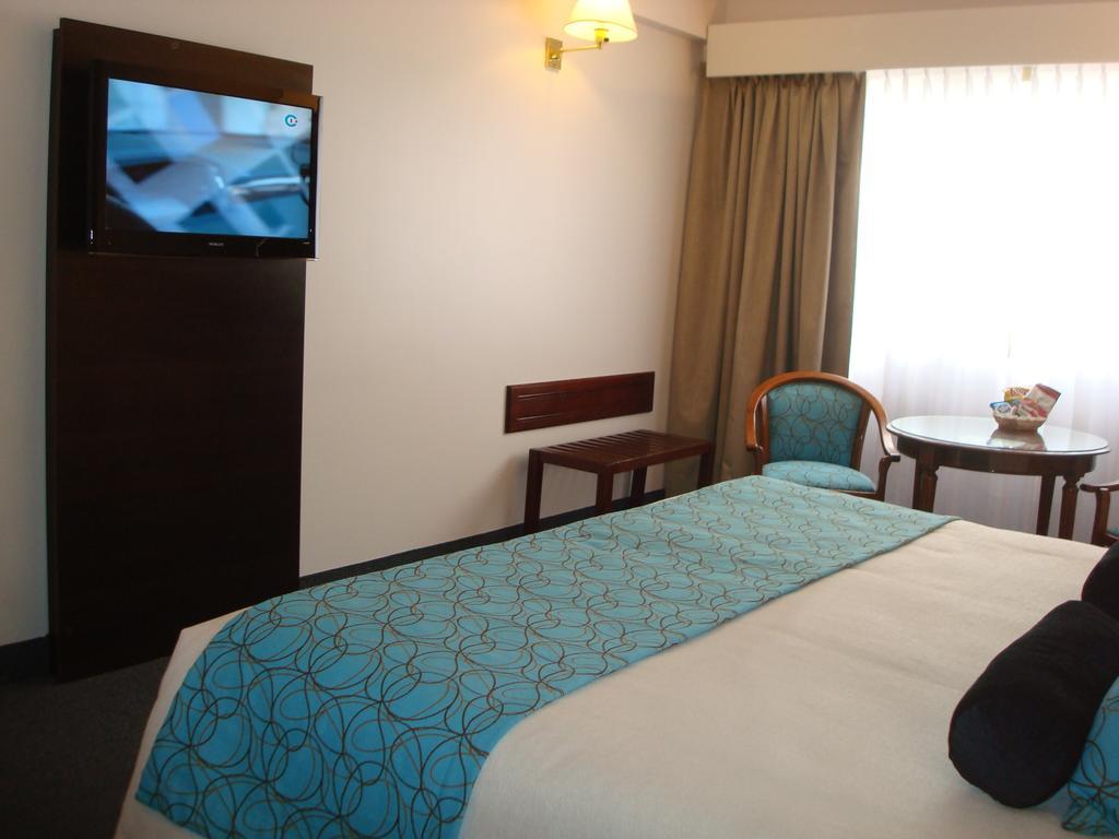 Centuria Hotel บัวโนสไอเรส ภายนอก รูปภาพ