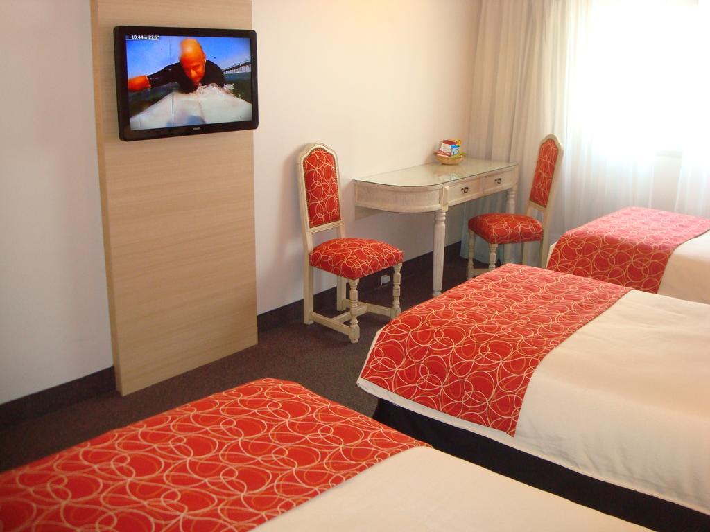 Centuria Hotel บัวโนสไอเรส ภายนอก รูปภาพ